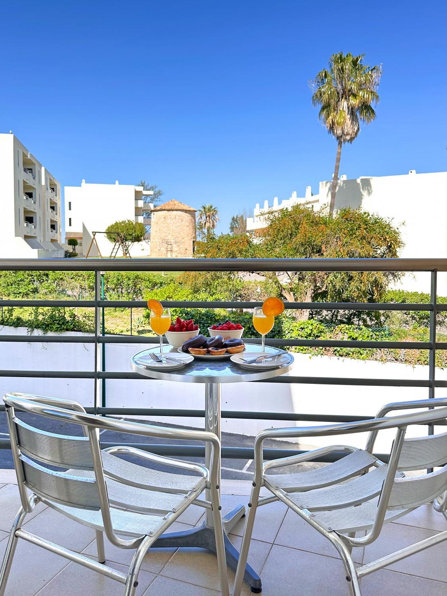 Modern Ocean, Garden & Pool View Condo By Becherish Αλμπουφέιρα Εξωτερικό φωτογραφία
