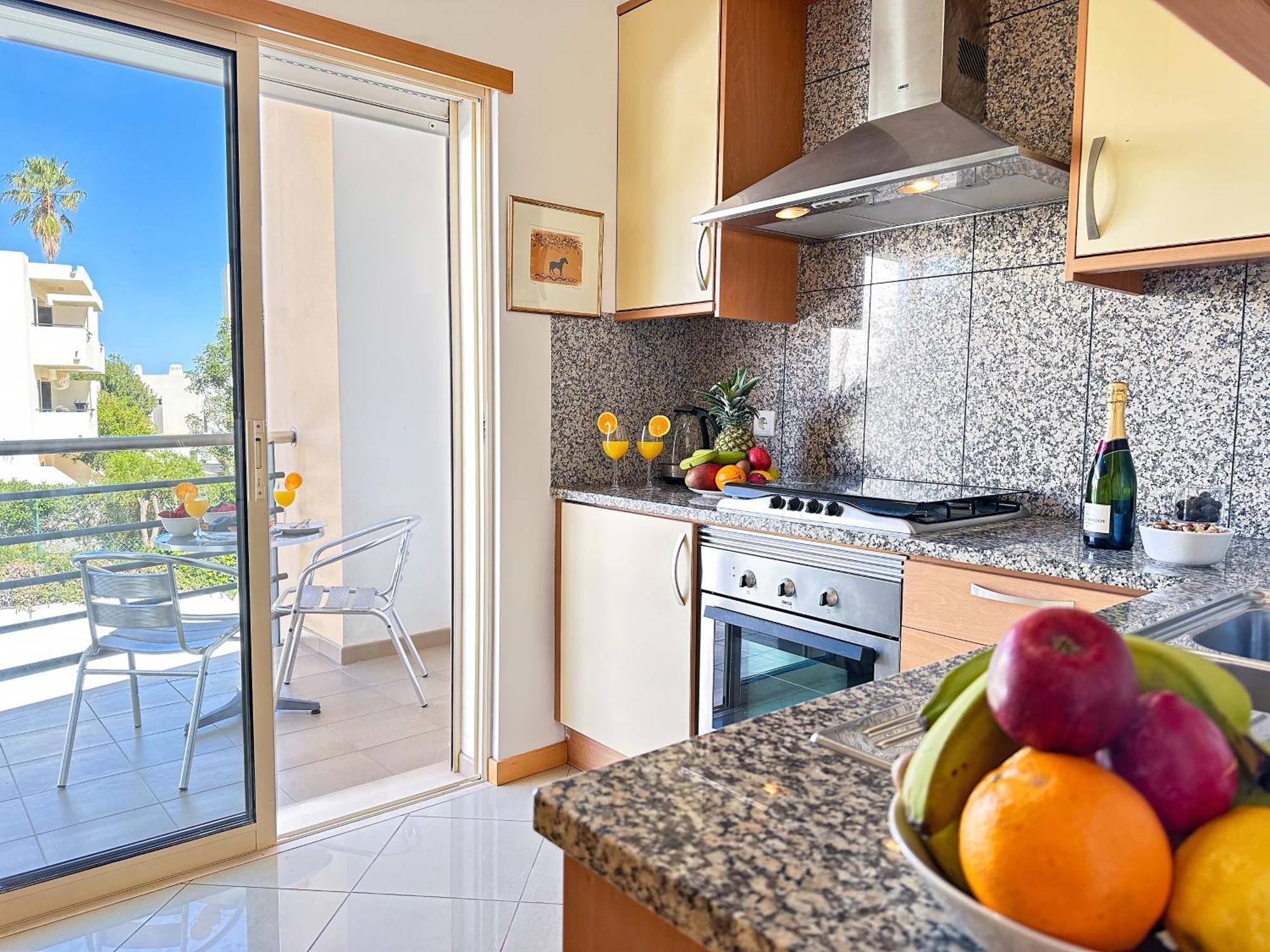 Modern Ocean, Garden & Pool View Condo By Becherish Αλμπουφέιρα Εξωτερικό φωτογραφία
