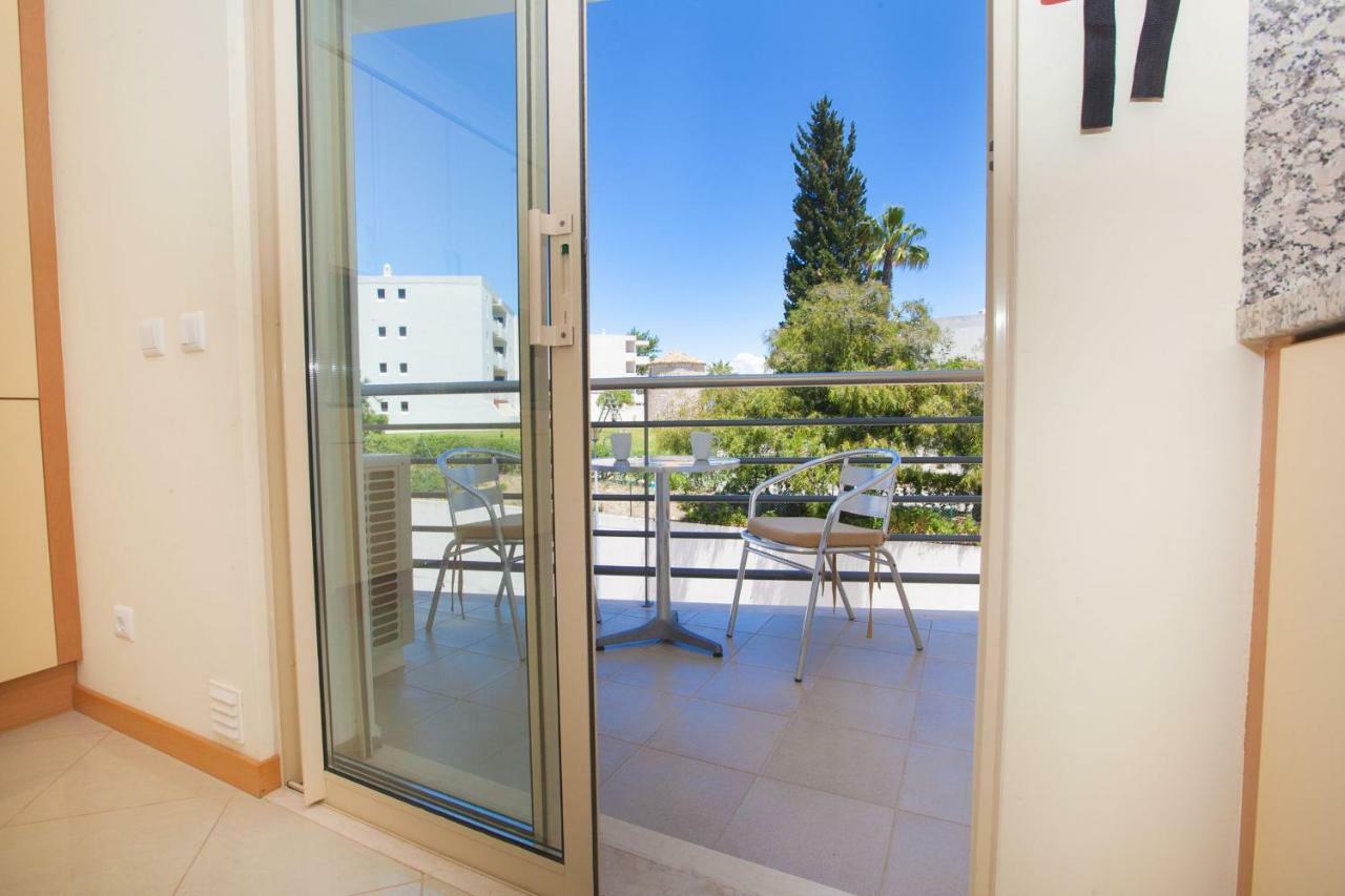 Modern Ocean, Garden & Pool View Condo By Becherish Αλμπουφέιρα Εξωτερικό φωτογραφία