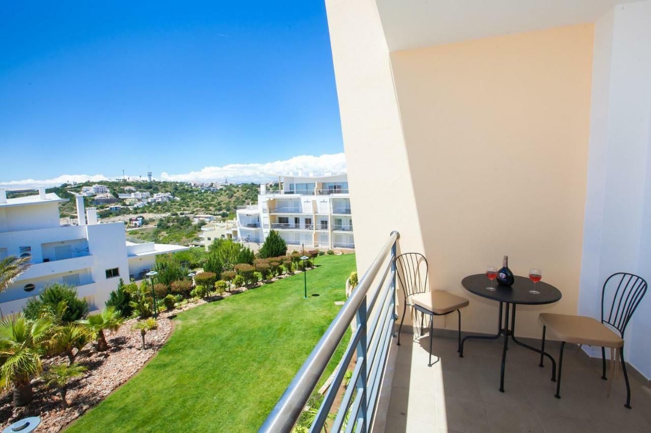 Modern Ocean, Garden & Pool View Condo By Becherish Αλμπουφέιρα Εξωτερικό φωτογραφία