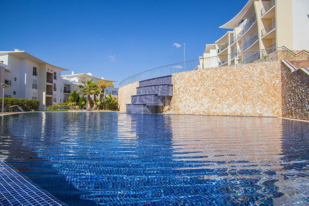 Modern Ocean, Garden & Pool View Condo By Becherish Αλμπουφέιρα Εξωτερικό φωτογραφία